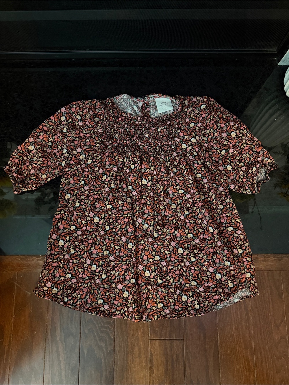 Knox Rose Floral Smocked Short Sleeve Top - Black, Pink, Orange